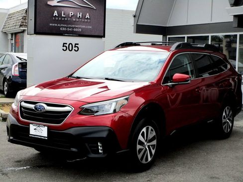 Used 2020 Subaru Outback Premium image 5