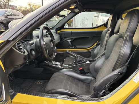 Used 2016 Alfa Romeo 4C Spider RWD image 22