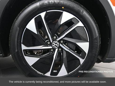 Used 2022 Volkswagen ID.4 Pro image 12