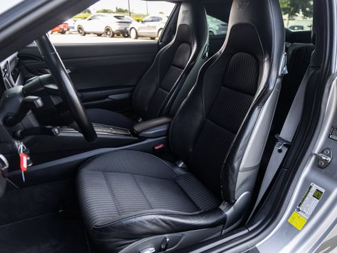 Certified 2018 Porsche 911 Carrera T RWD image 5