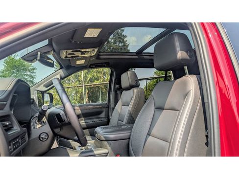 Used 2022 Chevrolet Tahoe Z71 w/ Luxury Package image 15