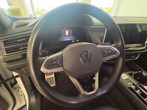 Used 2024 Volkswagen Atlas Cross Sport SEL Premium R-Line AWD/4WD image 24