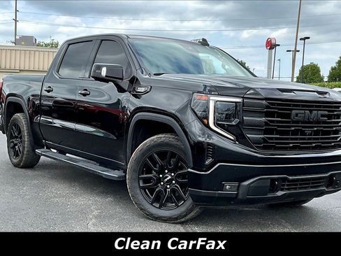 Used 2022 GMC Sierra 1500 Elevation w/ Elevation Premium Package AWD/4WD image 2