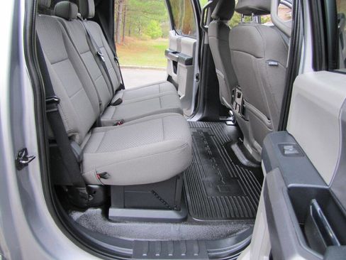 Used 2022 Ford F350 XLT w/ XLT Premium Package image 18