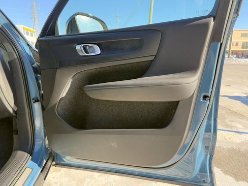 Certified 2023 Volvo XC40 Recharge Plus image 22