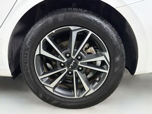 Used 2024 Kia Forte LXS image 30