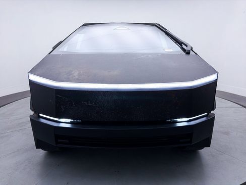 Used 2024 Tesla Cybertruck Cyberbeast image 10