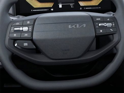 New 2025 Kia K4 LXS image 22