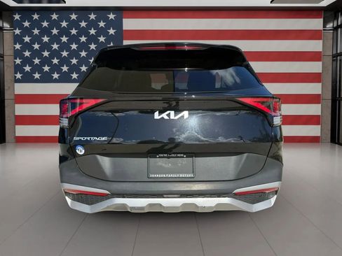 Used 2023 Kia Sportage EX FWD image 6