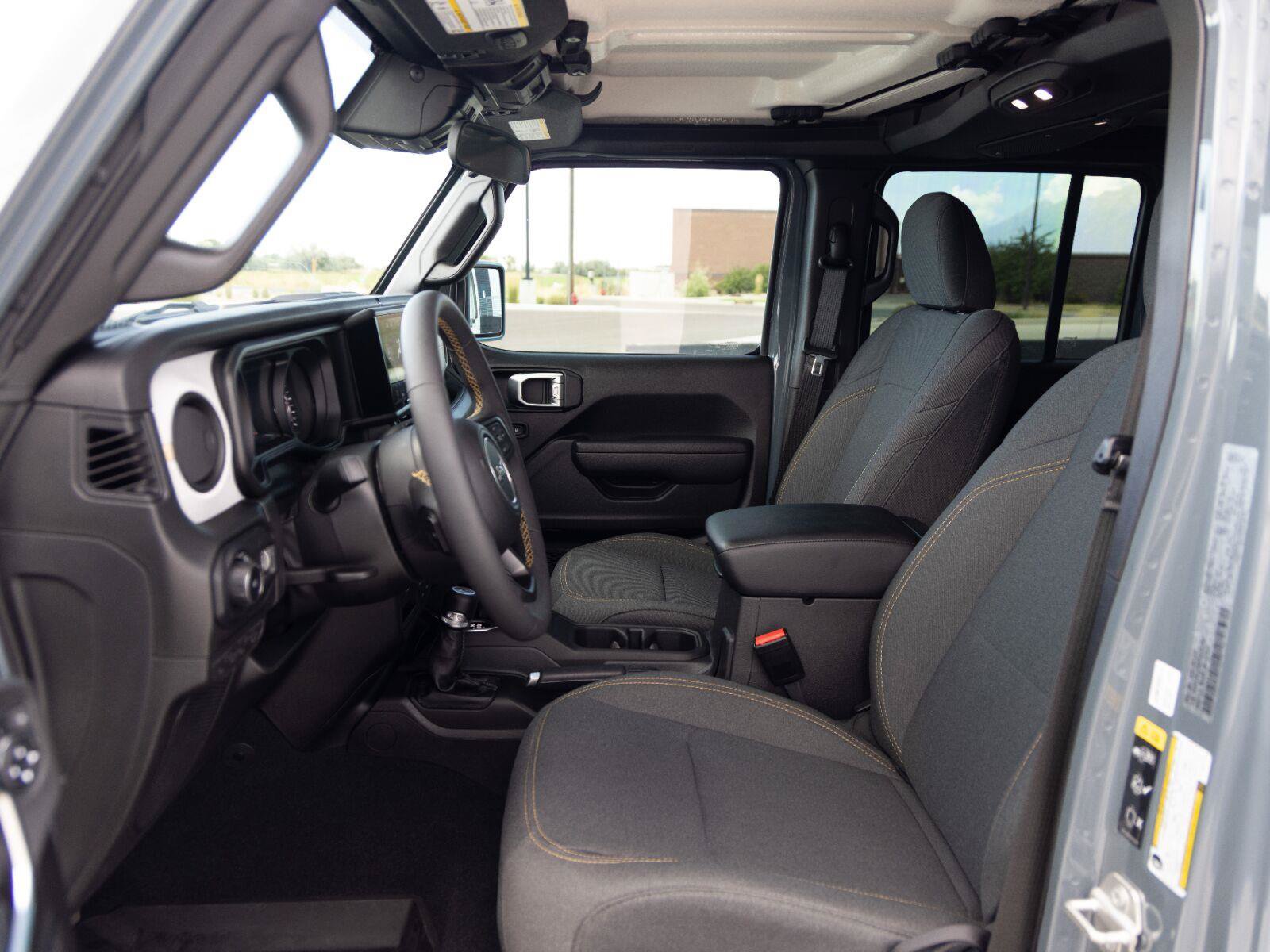 Used 2024 Jeep Wrangler Unlimited Sport AWD/4WD image 18