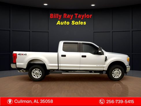 Used 2017 Ford F250 XLT image 5
