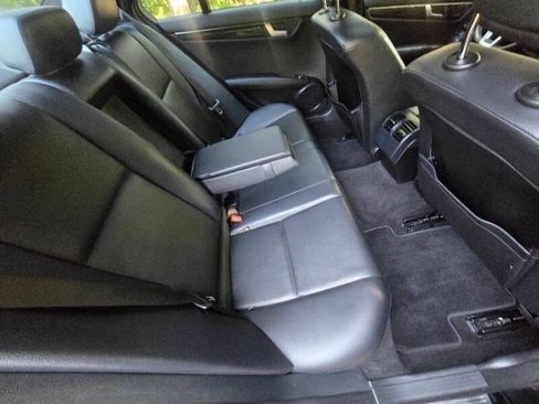 Used 2013 Mercedes-Benz C 300 4MATIC Sedan image 13