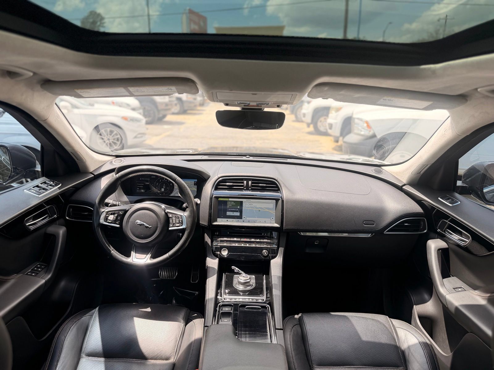 Used 2019 Jaguar F-PACE Prestige AWD/4WD image 24