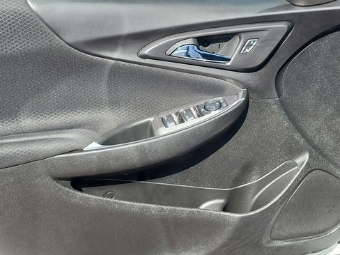 Used 2024 Chevrolet Malibu LT image 24