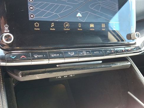 Used 2024 Jeep Wagoneer 4WD image 16