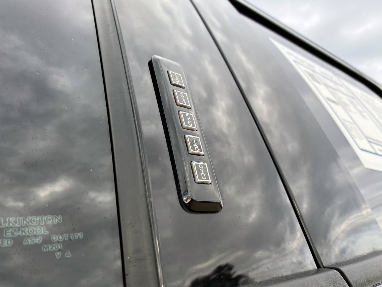 Used 2022 Ford F250 4x4 Crew Cab Super Duty image 9