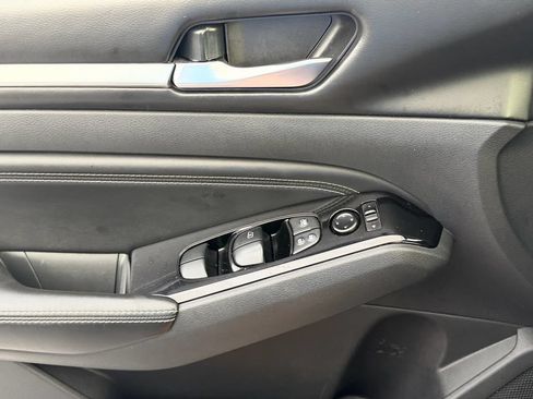 Used 2021 Nissan Altima 2.5 SV FWD image 28