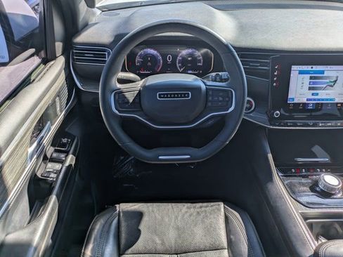 Used 2022 Jeep Wagoneer Series II image 14