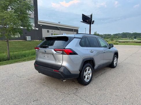 Used 2019 Toyota RAV4 LE w/ All Weather Liner Package AWD/4WD image 14