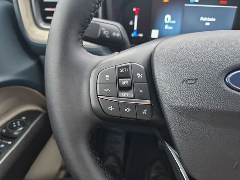 New 2025 Ford Maverick Lariat w/ 4K Tow Package image 27