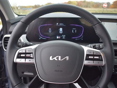 New 2025 Kia Telluride LX image 27