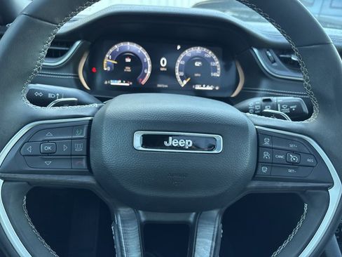 Used 2024 Jeep Grand Cherokee L Limited w/ Luxury Tech Group II image 26