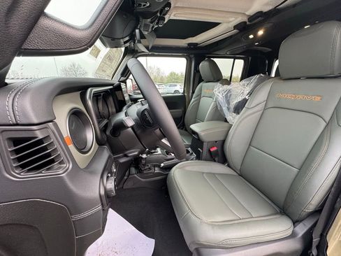 New 2026 Jeep Gladiator Mojave image 11