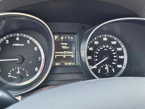 Used 2017 Hyundai Santa Fe Sport FWD image 7