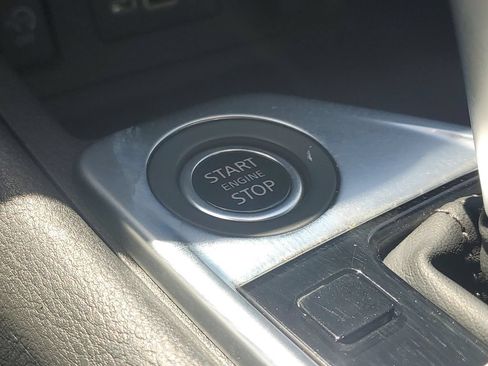 Used 2024 Nissan Sentra SV FWD image 34