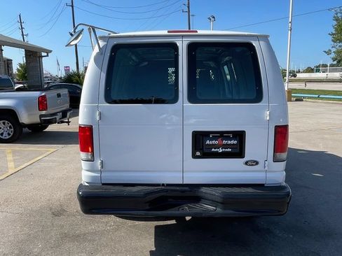 Used 2014 Ford E-150 and Econoline 150 RWD image 8