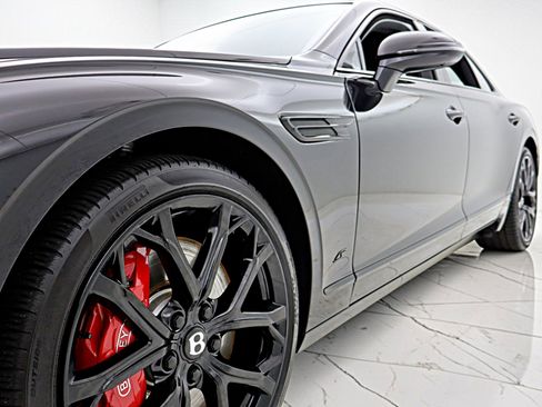 Certified 2023 Bentley Flying Spur S V8 AWD/4WD image 16