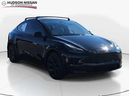 Used 2024 Tesla Model Y Long Range image 1