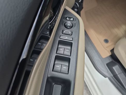 Used 2023 Honda Odyssey Touring image 17