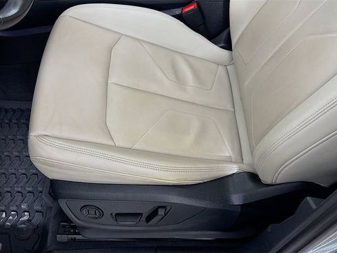 Used 2022 Audi Q3 2.0T Premium Plus w/ Premium Plus Package image 19