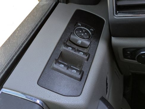 Used 2022 Ford F250 XLT w/ XLT Value Package image 20