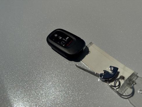 Used 2025 Honda Accord SE image 32