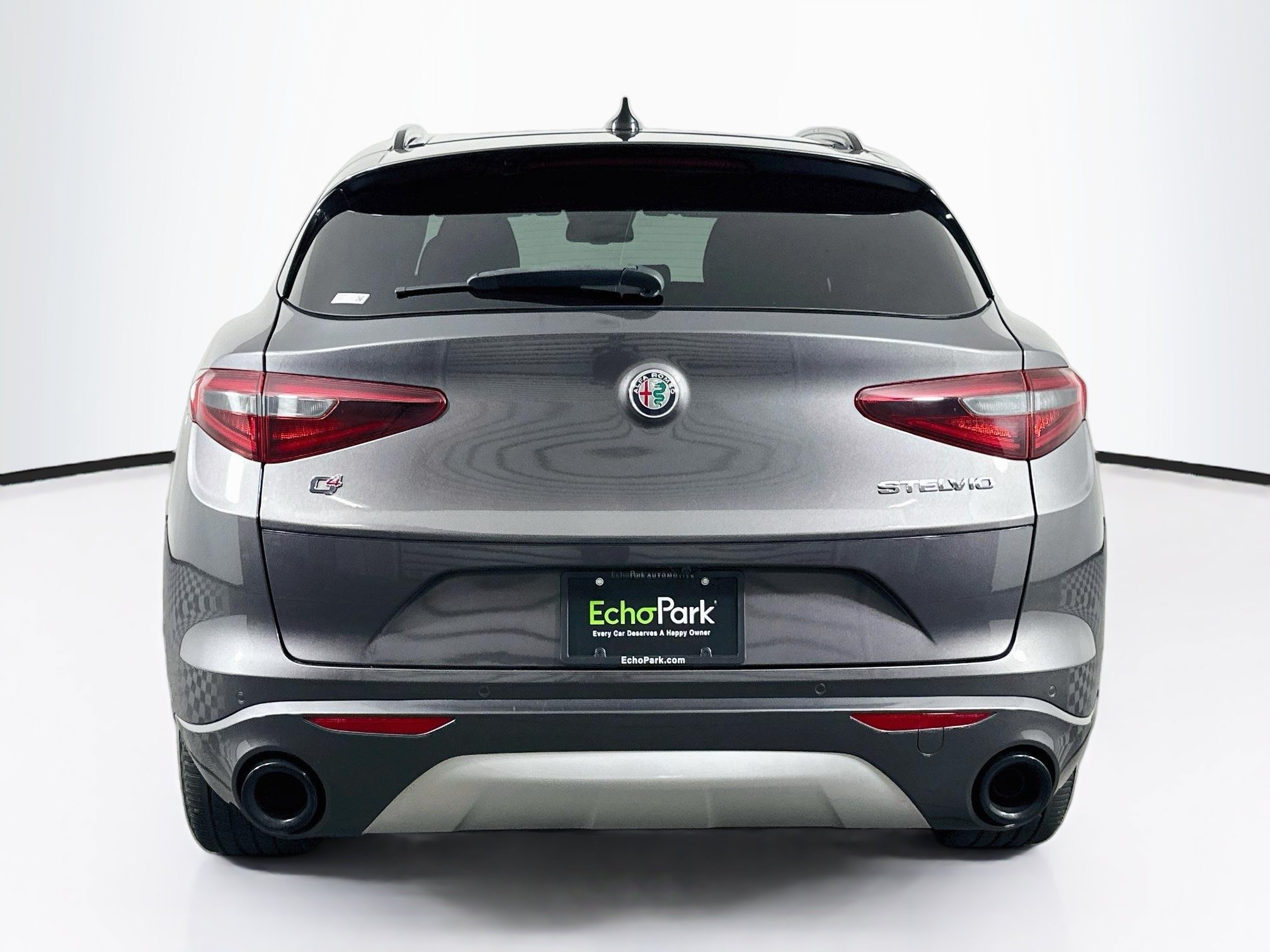 Used 2023 Alfa Romeo Stelvio Ti AWD/4WD image 7