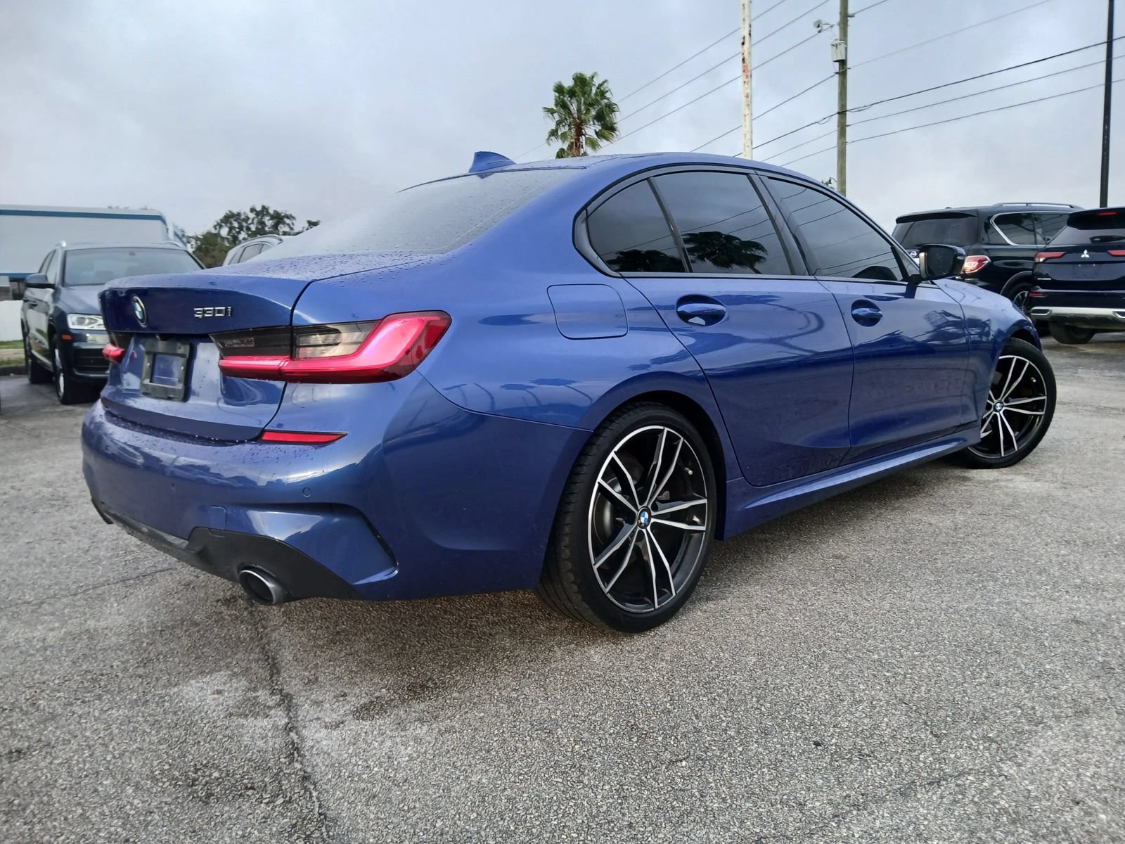 Used 2020 BMW 330i Sedan w/ M Sport Package RWD image 6