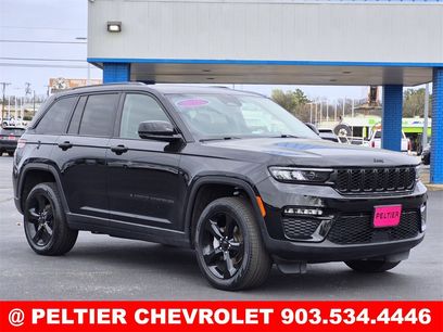 Used 2023 Jeep Grand Cherokee Limited w/ Black Appearance Package