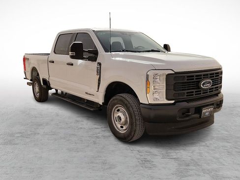 Used 2025 Ford F250 XL image 1