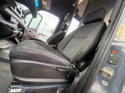 Used 2019 Mercedes-Benz Sprinter 170 image 23