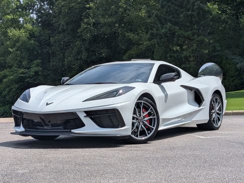 Used 2025 Chevrolet Corvette Stingray Coupe w/ Battery Protection Package RWD image 4