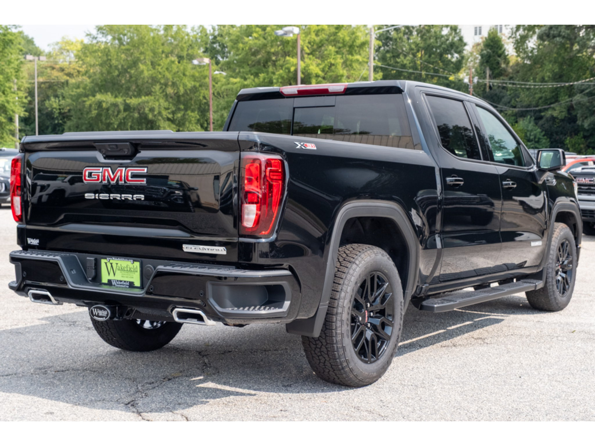 New 2026 GMC Sierra 1500 Elevation w/ Elevation Premium Package AWD/4WD image 8