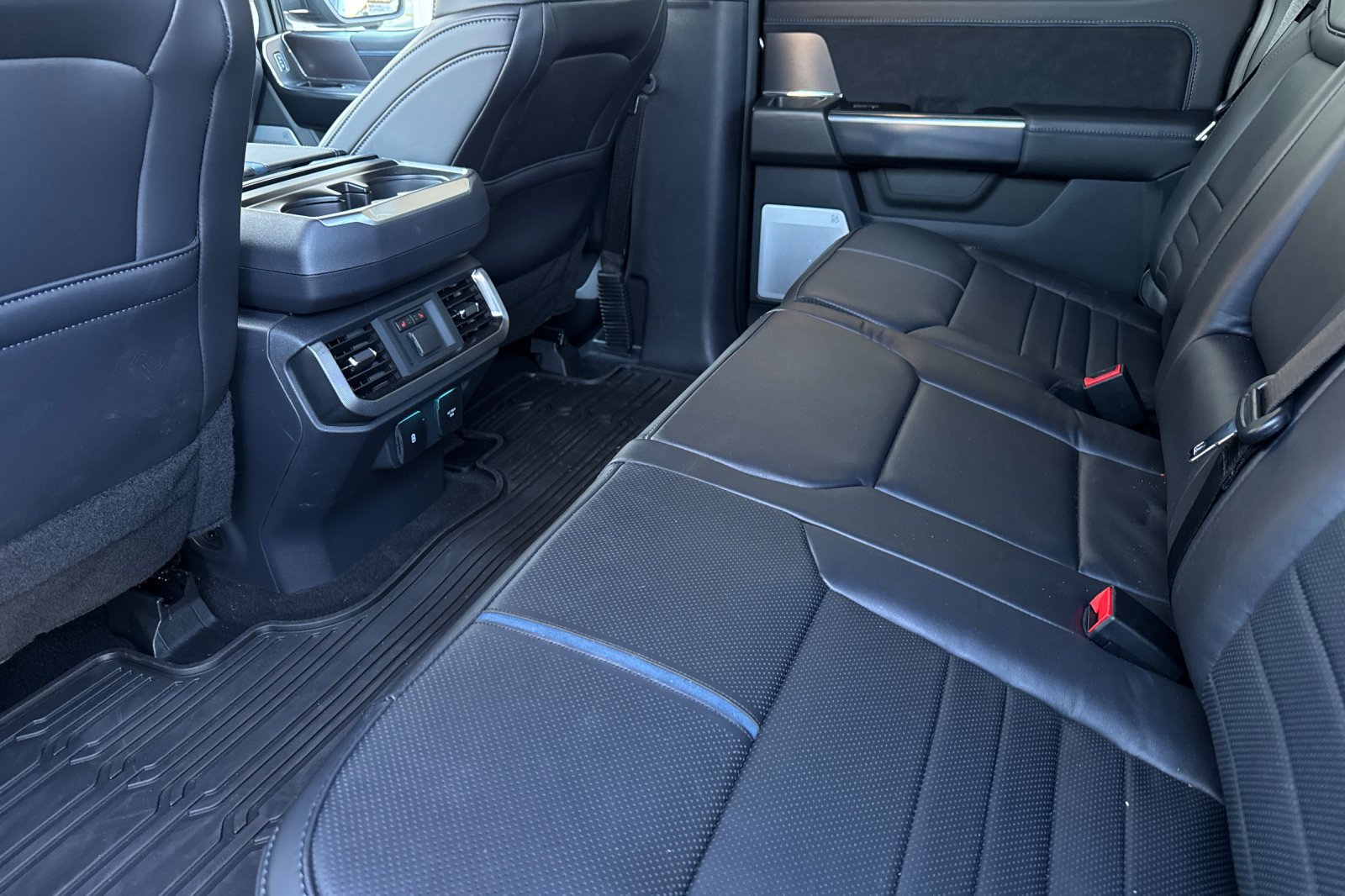 New 2025 Ford F150 Platinum w/ Equipment Group 702A High AWD/4WD image 13