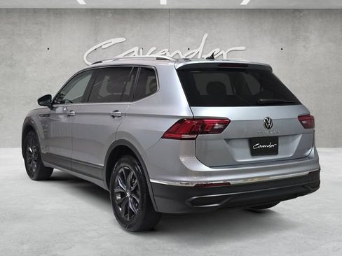 Used 2024 Volkswagen Tiguan SE FWD image 14