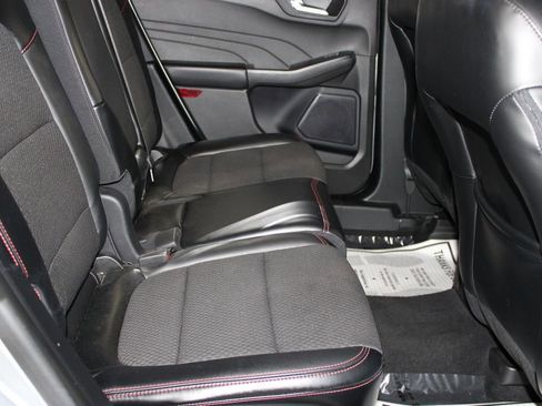 Used 2024 Ford Escape ST-Line image 31