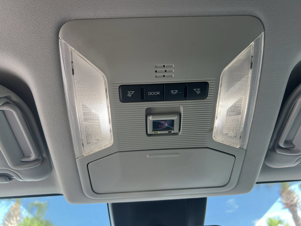 Used 2025 Toyota RAV4 XLE FWD image 28