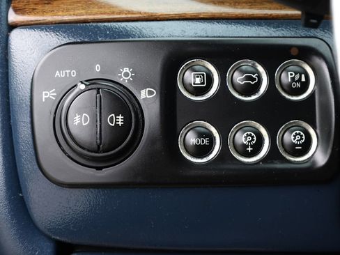 Used 2011 Maserati GranTurismo Convertible RWD image 26
