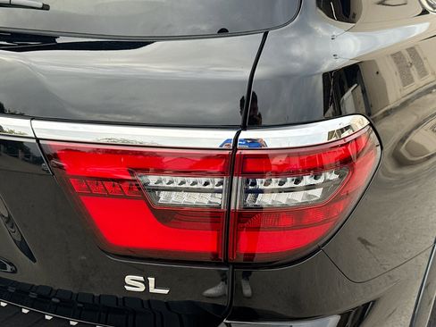 Used 2022 Nissan Armada SL image 29