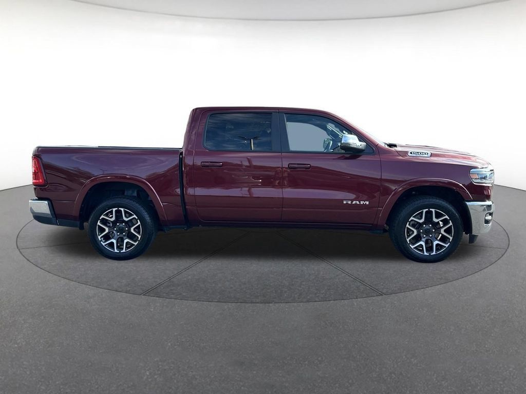 Used 2025 RAM 1500 Laramie AWD/4WD image 7